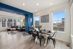 House, Multiple Beds, Patio, Garden View (303 Zeppelin Way) | Dining