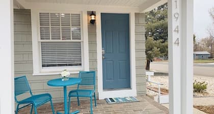 Stunning Bungalow Next to Unc - Free Cruiser Bikes!