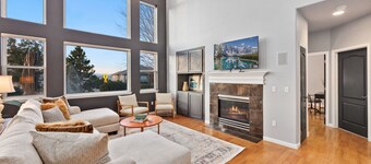 Spacious Home W/ Fun Amenities | Lake & Mtn Views