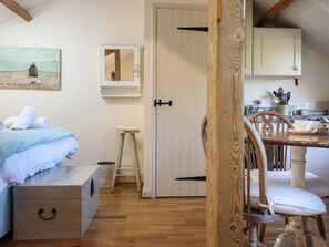 1 bedroom, individually decorated, individually furnished, free WiFi - The Hay Loft (Colyton)