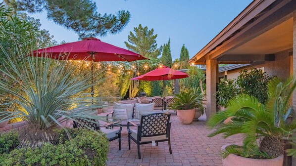 BBQ/picnic area - Scottsdale Gem W/pool in Private and Serene Yard! (Scottsdale)