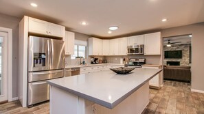 Studio (4 Bedrooms) | Private kitchen | Fridge, microwave, oven, blender - Modern Chic Old Town Scottsdale Home W/pool & Gym! (Scottsdale)