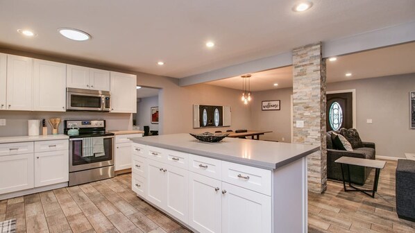 Private kitchen - Modern Chic Old Town Scottsdale Home W/pool & Gym! (Scottsdale)