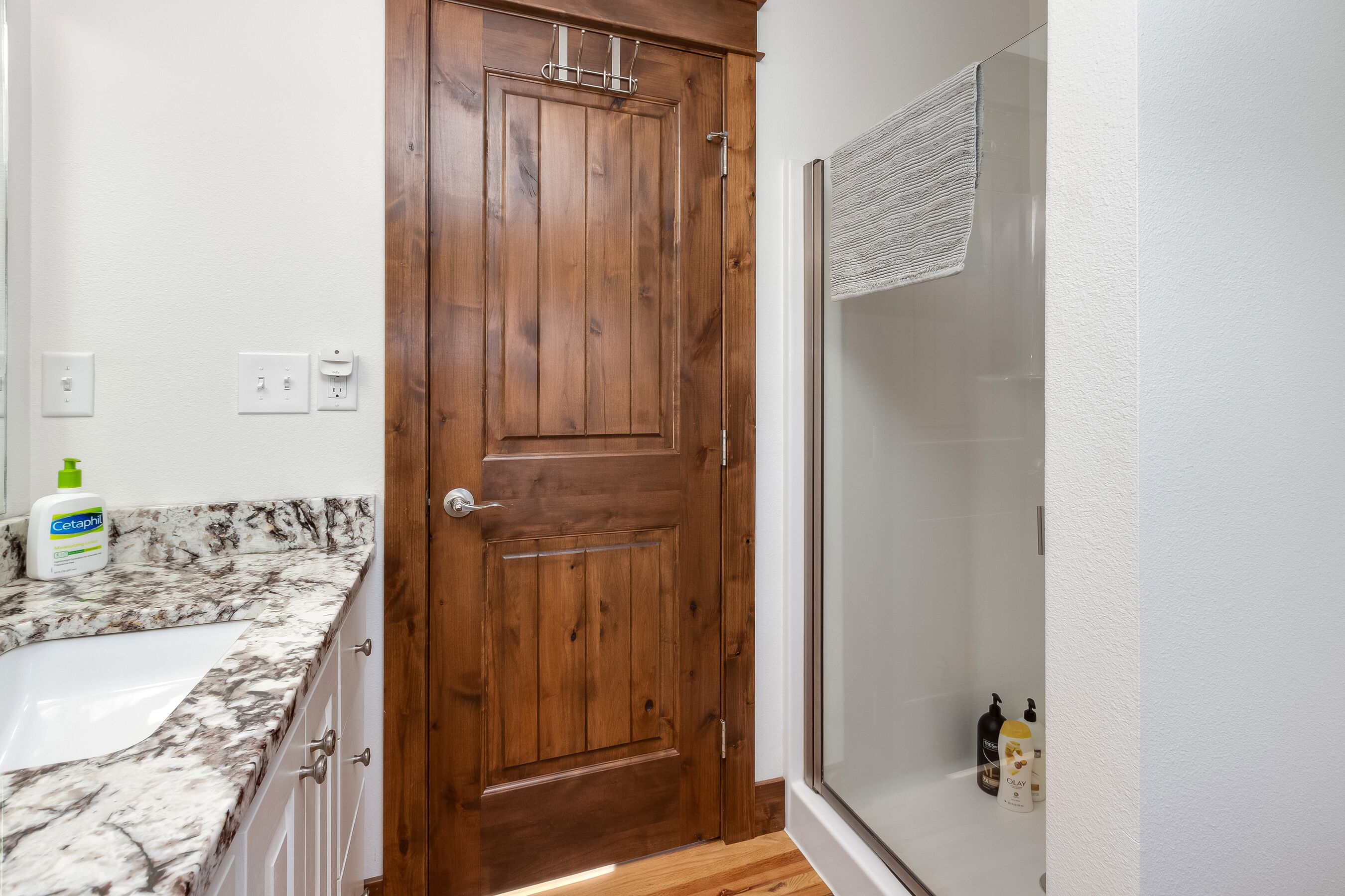 Apartment, 1 King Bed with Sofa bed, Patio, Garden View (722 Mathews St.) | Bathroom | Shower, designer toiletries, hair dryer, towels