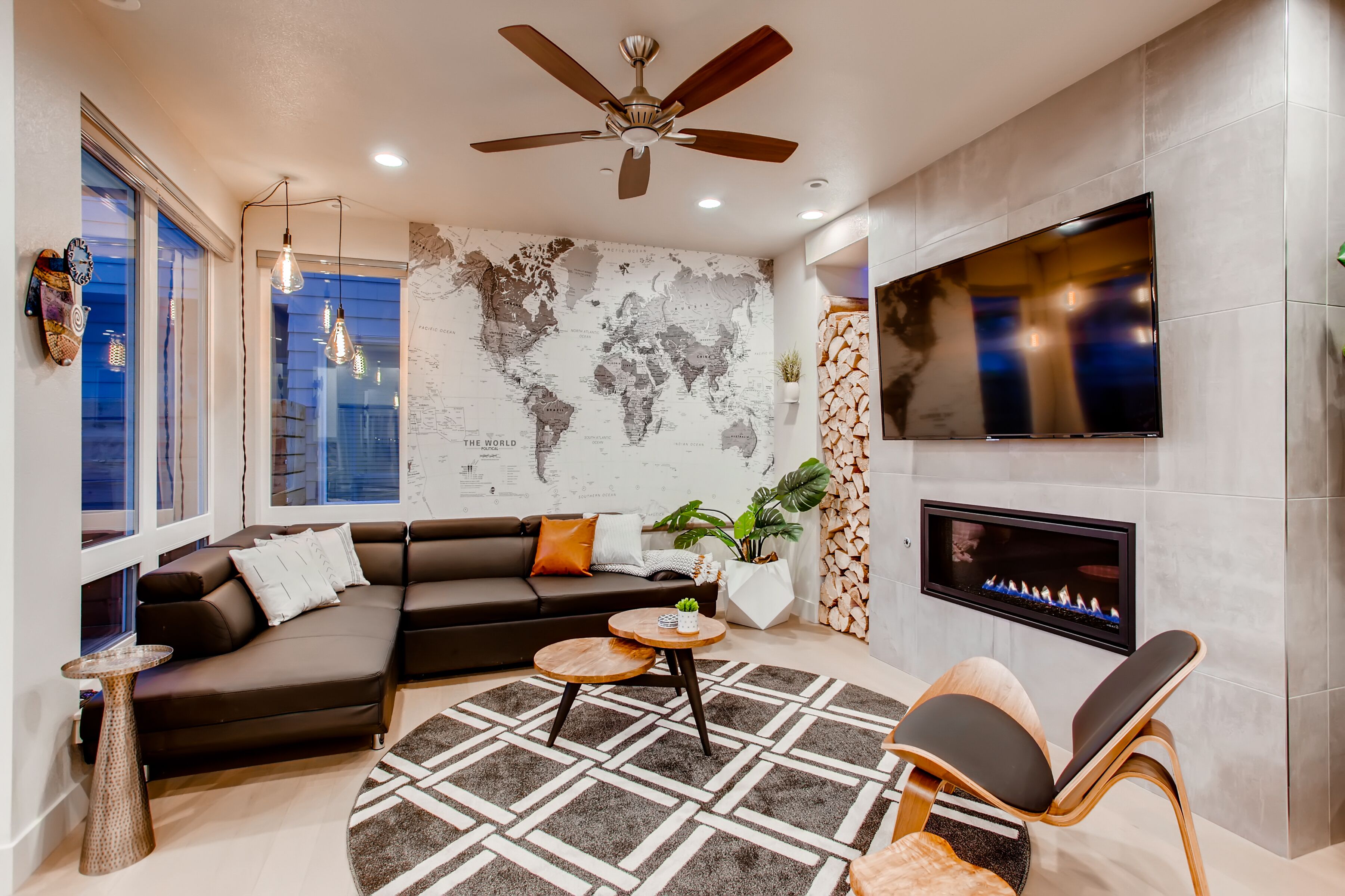 Maison, plusieurs lits, patio, vue jardin (908 Jerome St. (Unit 1)*) | Coin séjour