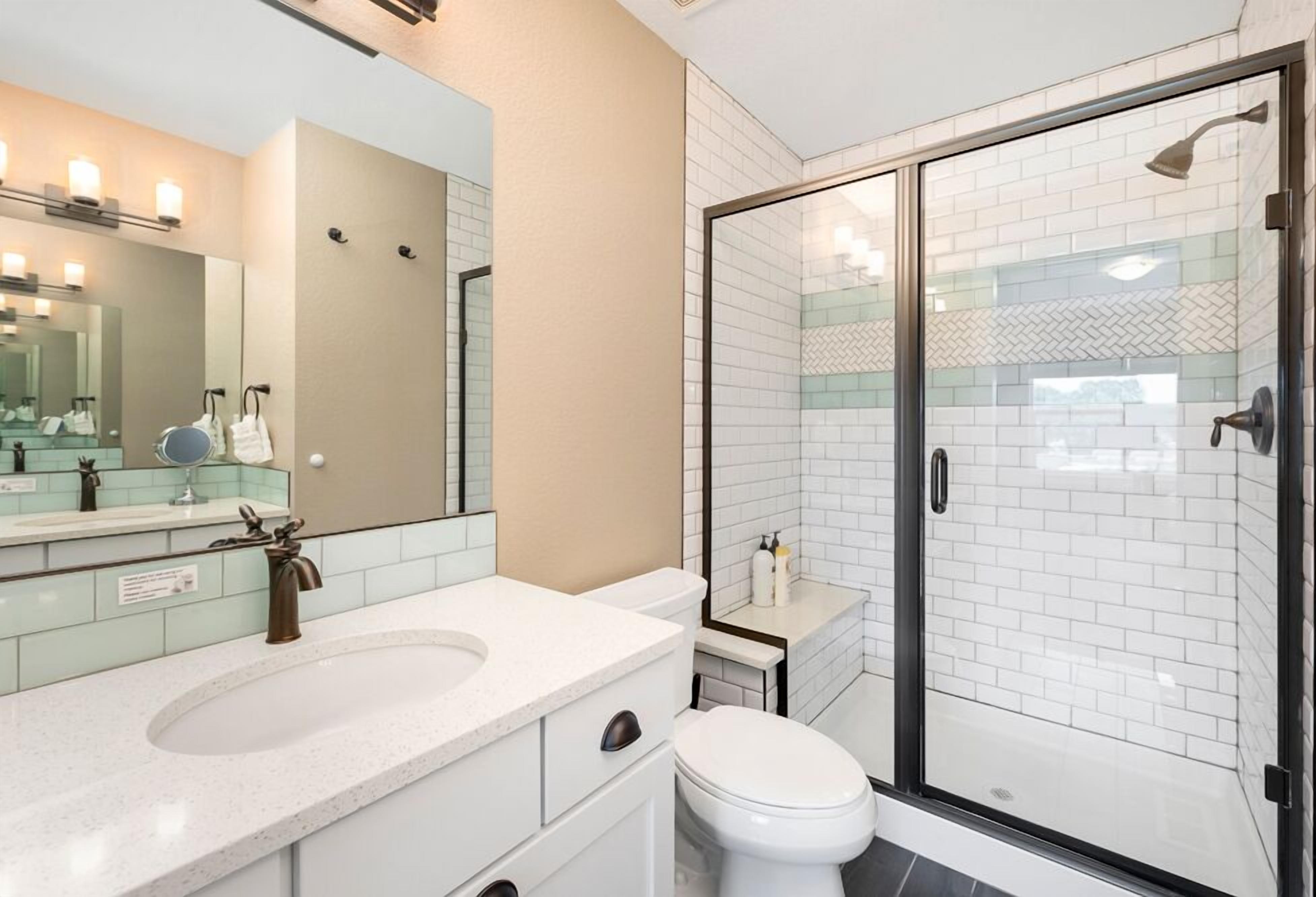 House, Multiple Beds, Kitchen, Garden View (874 Baum St. (Unit C)) | Bathroom | Designer toiletries, towels