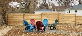 Inviting Bungalow Next to Unc - Free Cruiser Bikes!