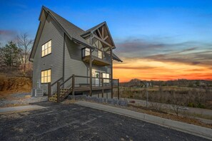 Exterior - Private Indoor Pool  | Hot Tub | View | Near Dollywood | Pets | Game Loft (Sevierville)