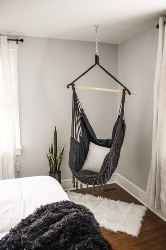 ❤Beautifully Renovated Lancaster Apt❤