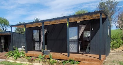 Whare Tai our cabin retreat on the outskirts of Porangahau village, peace awaits