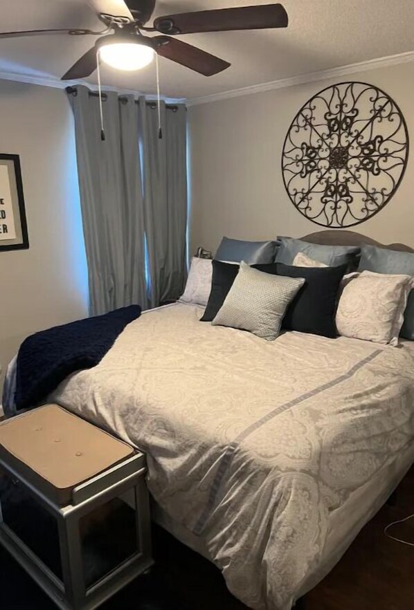 1 bedroom, desk, iron/ironing board, free WiFi