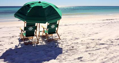 A Shore Thing Marvelous 4 bedroom Beach Cottage with heated pool!
