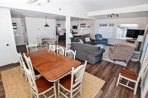 Interior - Oceanfront, Beach Access, Private Pool, Hot Tub, & Game Room (Avon)