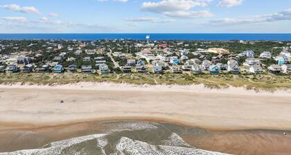 Beachfront, Oceanviews, Dog Friendly, Private Beach Access & Hot Tub
