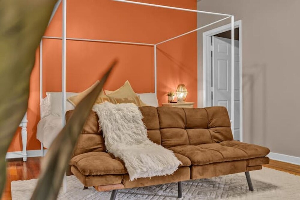 boho-loft-dwtn-bham-secured-entry-amazing-views-birmingham-vrbo