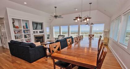 Experience Luxury, Oceanfront, Private Pool, Hot Tub, Theatre, Game Room, & Dog Friendly