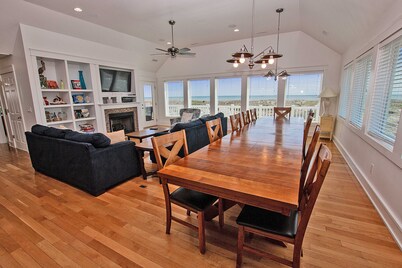 Experience Luxury, Oceanfront, Private Pool, Hot Tub, Theatre, Game Room, & Dog Friendly