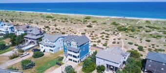 Experience Luxury, Oceanfront, Private Pool, Hot Tub, Theatre, Game Room, & Dog Friendly