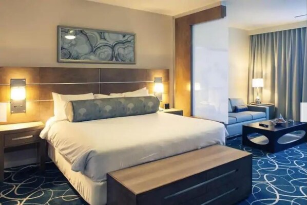 In-room safe, iron/ironing board, WiFi, bed sheets