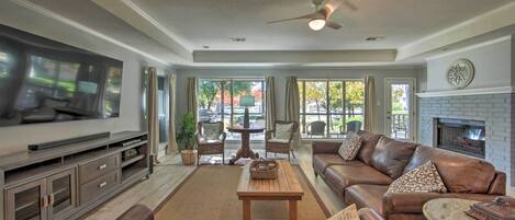 TV, fireplace, DVD player
