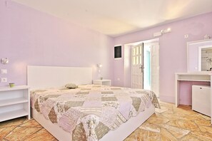 3 chambres, fer et planche à repasser, lit parapluie, Wi-Fi gratuit