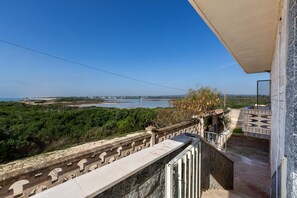 Villa | Vista al agua