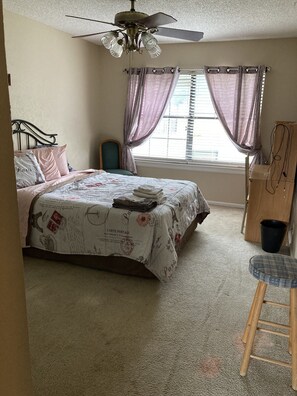 3 bedrooms, WiFi, bed sheets