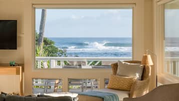 House, 2 Bedrooms | Living area | Smart TV