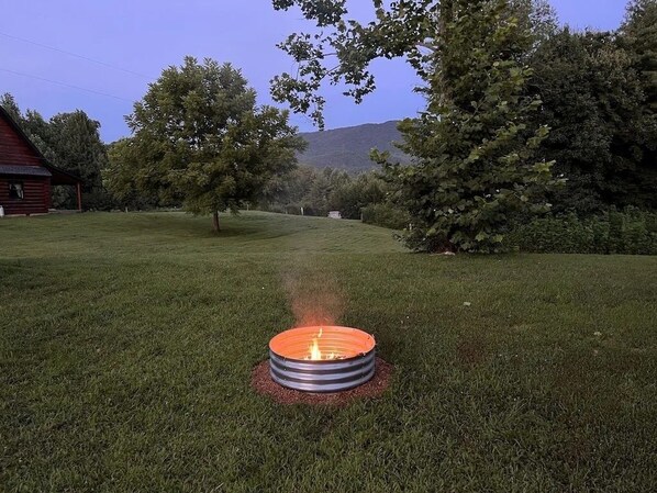 House, 3 Bedrooms | Property grounds - The Lodge at Coker Creek - 3 Bedrooms, 2 Baths, Sleeps 10 3 Home by Redawning (Tellico Plains)