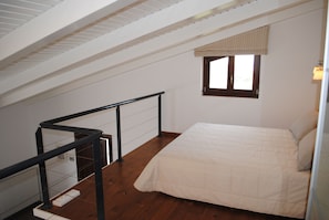 Comfort Apartment | 1 bedroom, individually decorated, individually furnished, desk