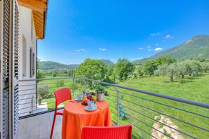 Familienapartment, Mehrere Schlafzimmer (Ricomilla-Ulivo -Balcony, Garden &) | Balkon