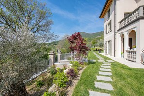 Property entrance - Ricomilla-finestra Sul Verde- Priv Park (Roe Volciano)