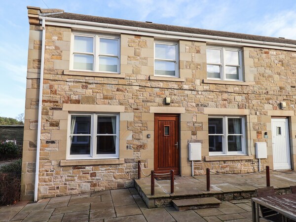 1 Pear Tree - Beadnell