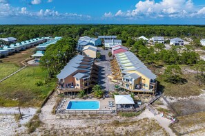 Exterior - Relaxing beach getaway with pools! (Dauphin Island)