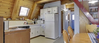 Ecola Haven - Dog friendly Beachfront!