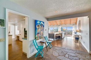 TV, fireplace - Ocean Villa - Ocean Views & Jetted Tub! (Cannon Beach)