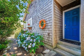 تفاصيل الفندق من الخارج