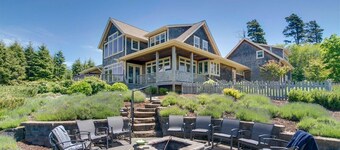 Seascape Retreat - Hot Tub and Ocean View