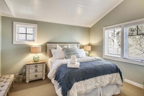 4 soverom, wi-fi (inkludert) og sengetøy