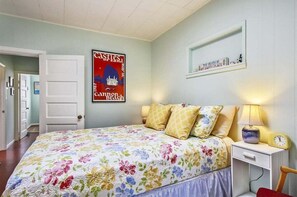 3 Schlafzimmer, Schreibtisch, kostenloses WLAN, Bettwäsche