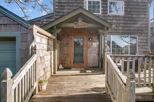 The Walter House - Quiet Neighborhood!