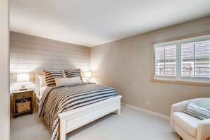 5 chambres, bureau, fer et planche à repasser, Wi-Fi gratuit