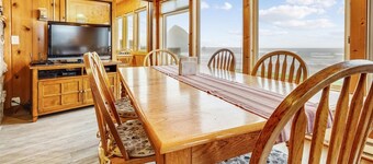 Windjammer - Beachfront! - Beachcomber Vacation Homes
