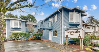 Sandcastle Inn #601 - Downtown Apartment!