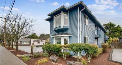 Sandcastle Inn #602 - Downtown Apartment!