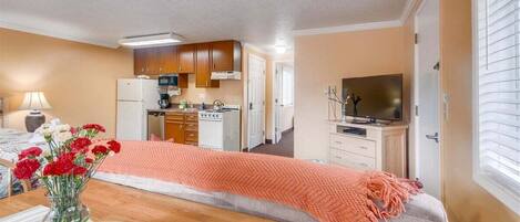 1 多间卧室、WiFi