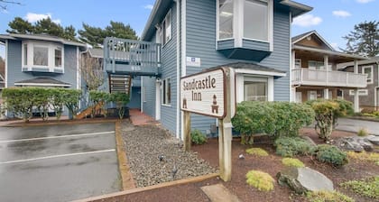 Sandcastle Inn #603 - Downtown Apartment!