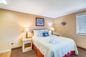 1 slaapkamer, een strijkplank/strijkijzer, gratis wifi, beddengoed