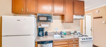 Sandcastle Inn #606 - Beachcomber Vacation Homes