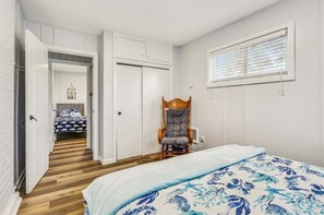 3 bedrooms, iron/ironing board, Internet, bed sheets